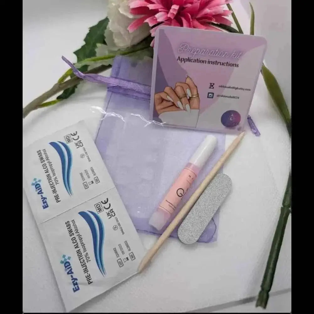 One Colour Chrome Nails | Chrome Custom Press On Nails UK | Reusable 10pc Nail Set - Nikki Nailed it