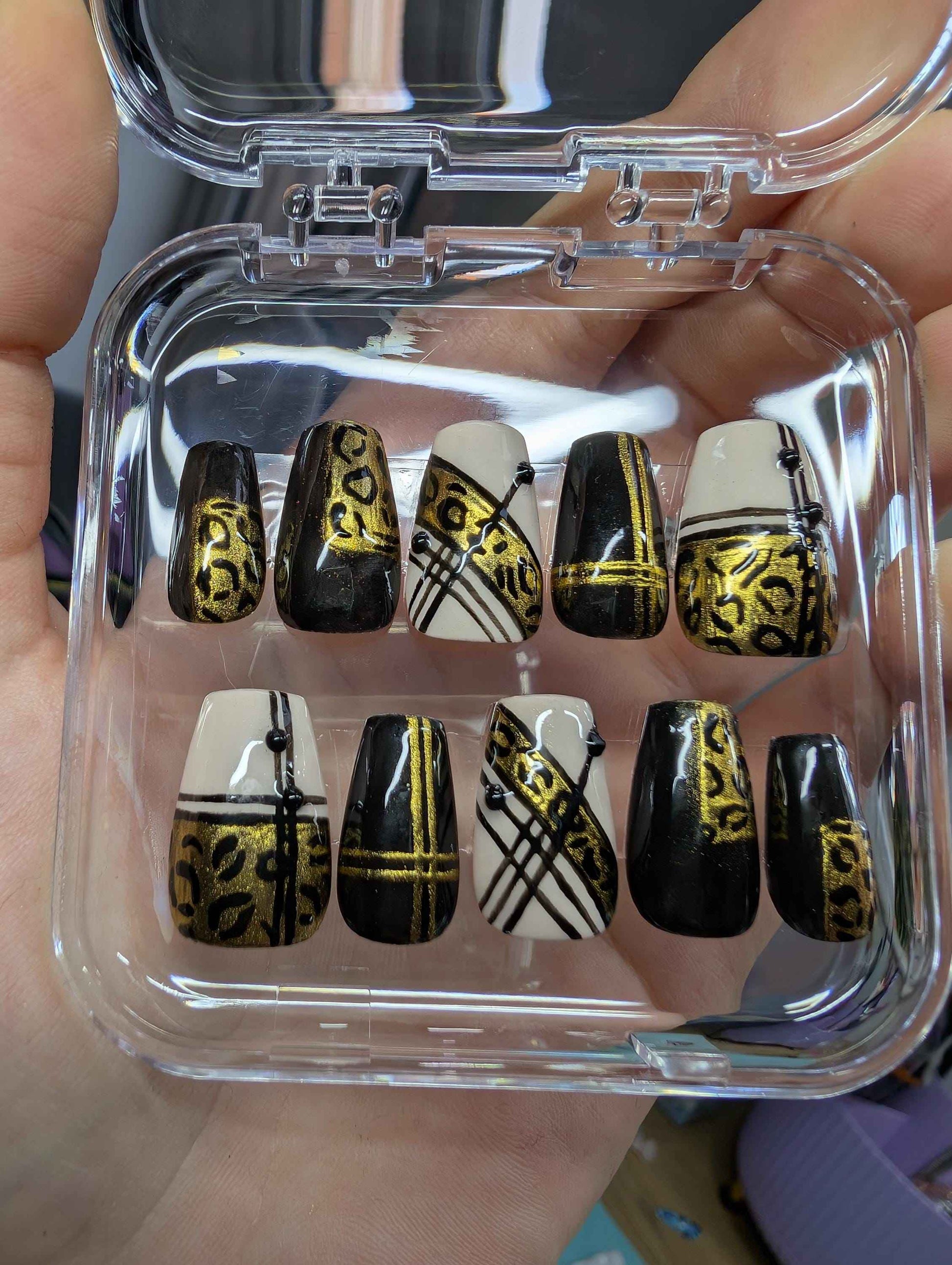 Black and Gold Press On Nails | Luxury Animal Print Chrome Stripe | Reusable 10pc Nail Set UK - Nikki Nailed it