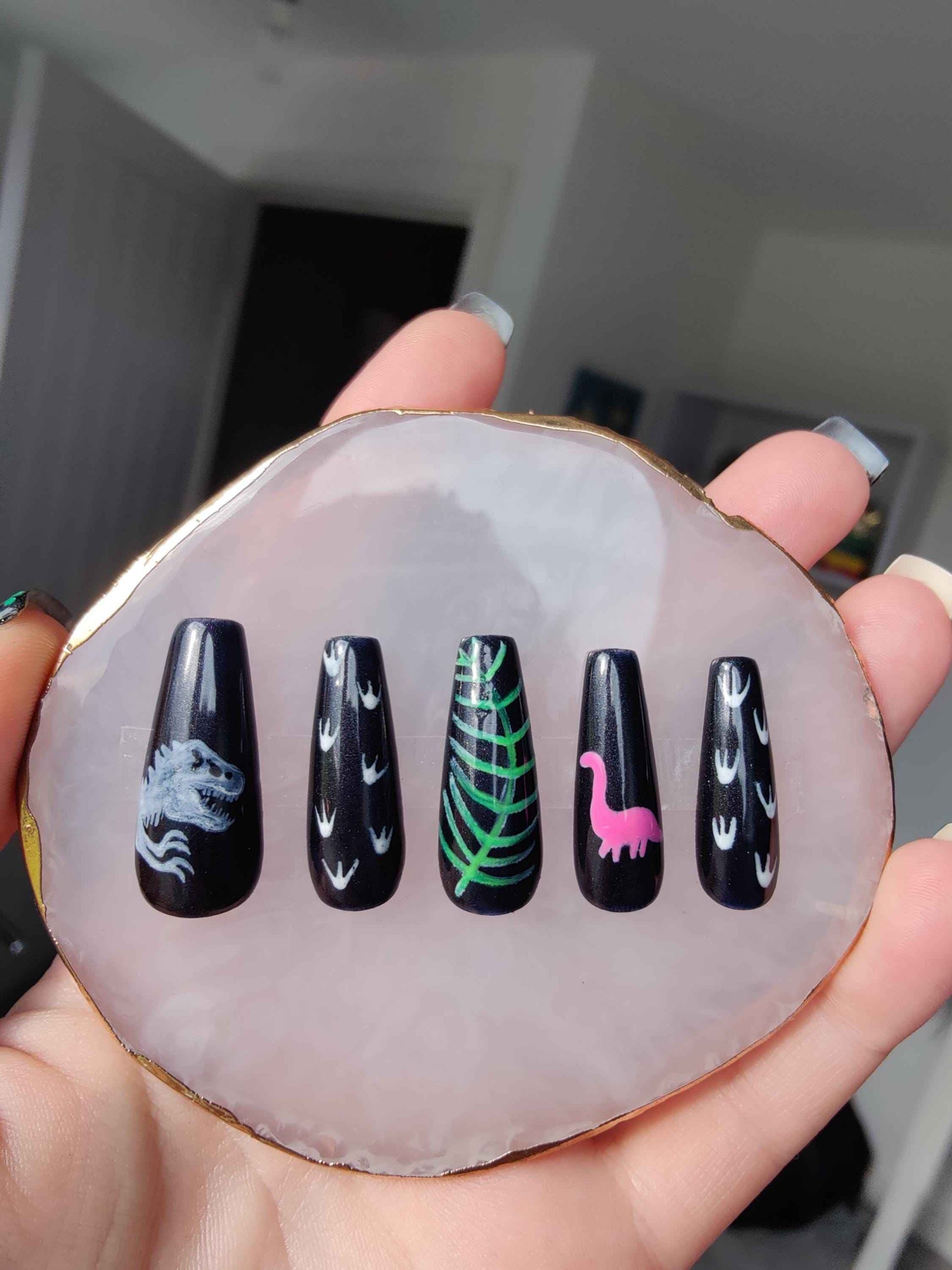 Black and Neon Dinosaur Press On Nails Set | Luxury Reusable Gel Nails | Jurassic World 10pc Nail Kit - Nikki Nailed it