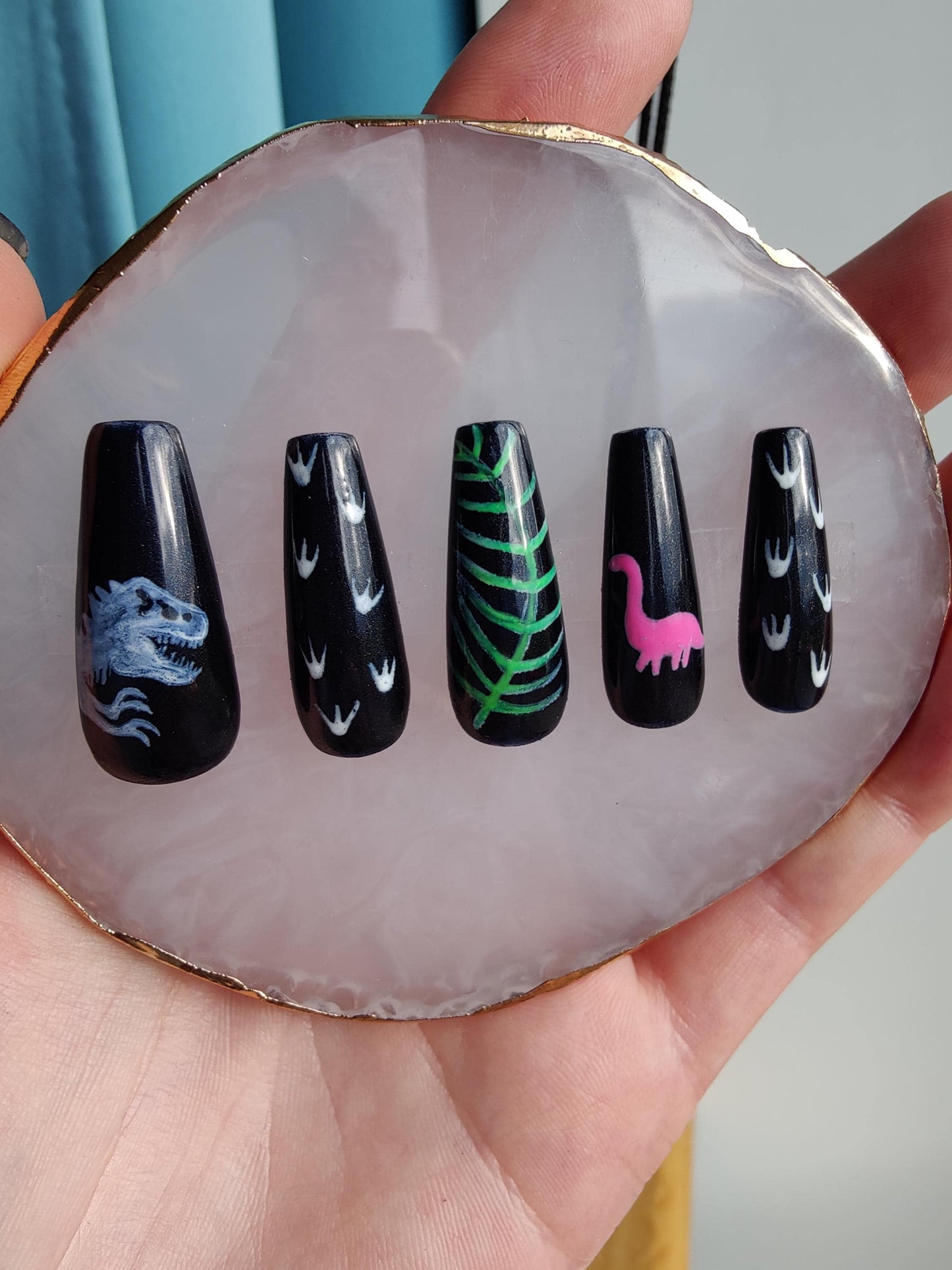 Black and Neon Dinosaur Press On Nails Set | Luxury Reusable Gel Nails | Jurassic World 10pc Nail Kit - Nikki Nailed it