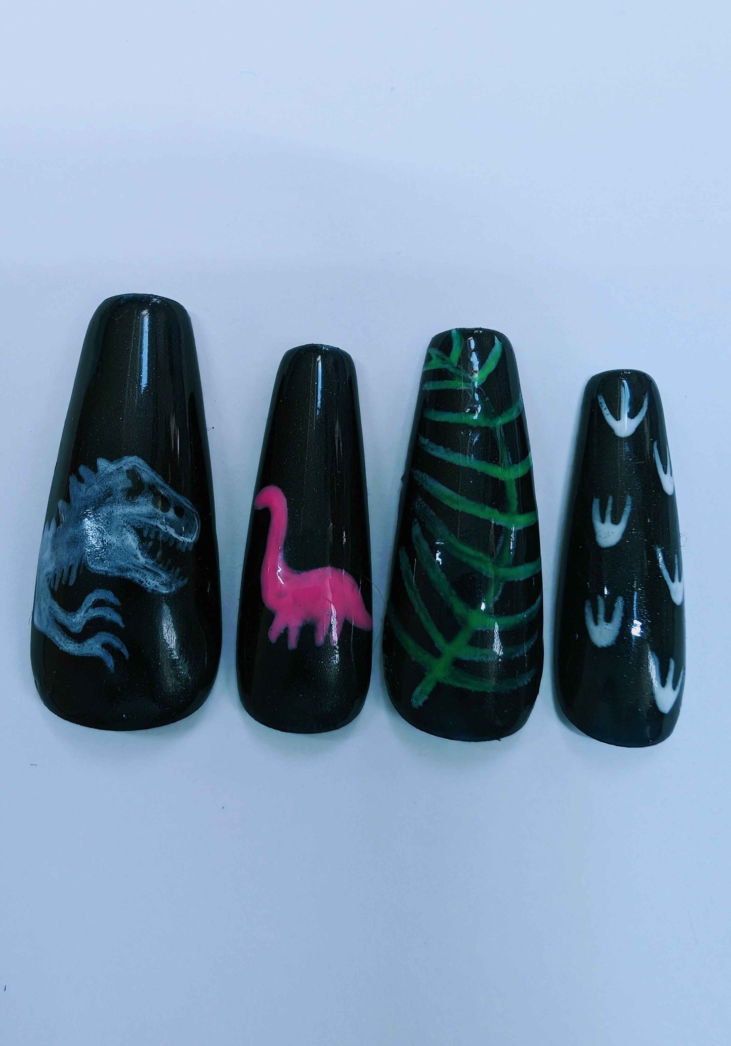 Black and Neon Dinosaur Press On Nails Set | Luxury Reusable Gel Nails | Jurassic World 10pc Nail Kit - Nikki Nailed it