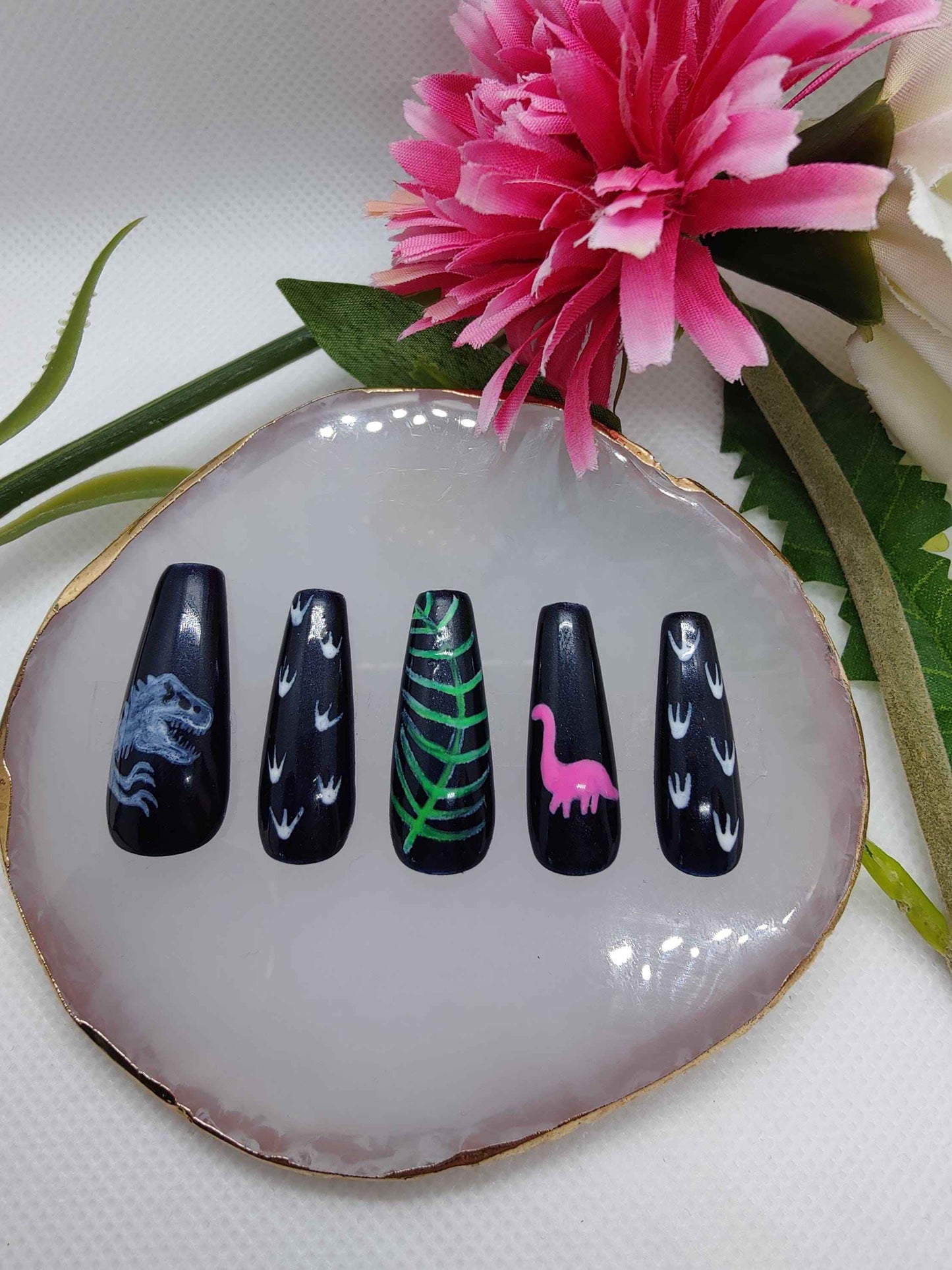 Black and Neon Dinosaur Press On Nails Set | Luxury Reusable Gel Nails | Jurassic World 10pc Nail Kit - Nikki Nailed it