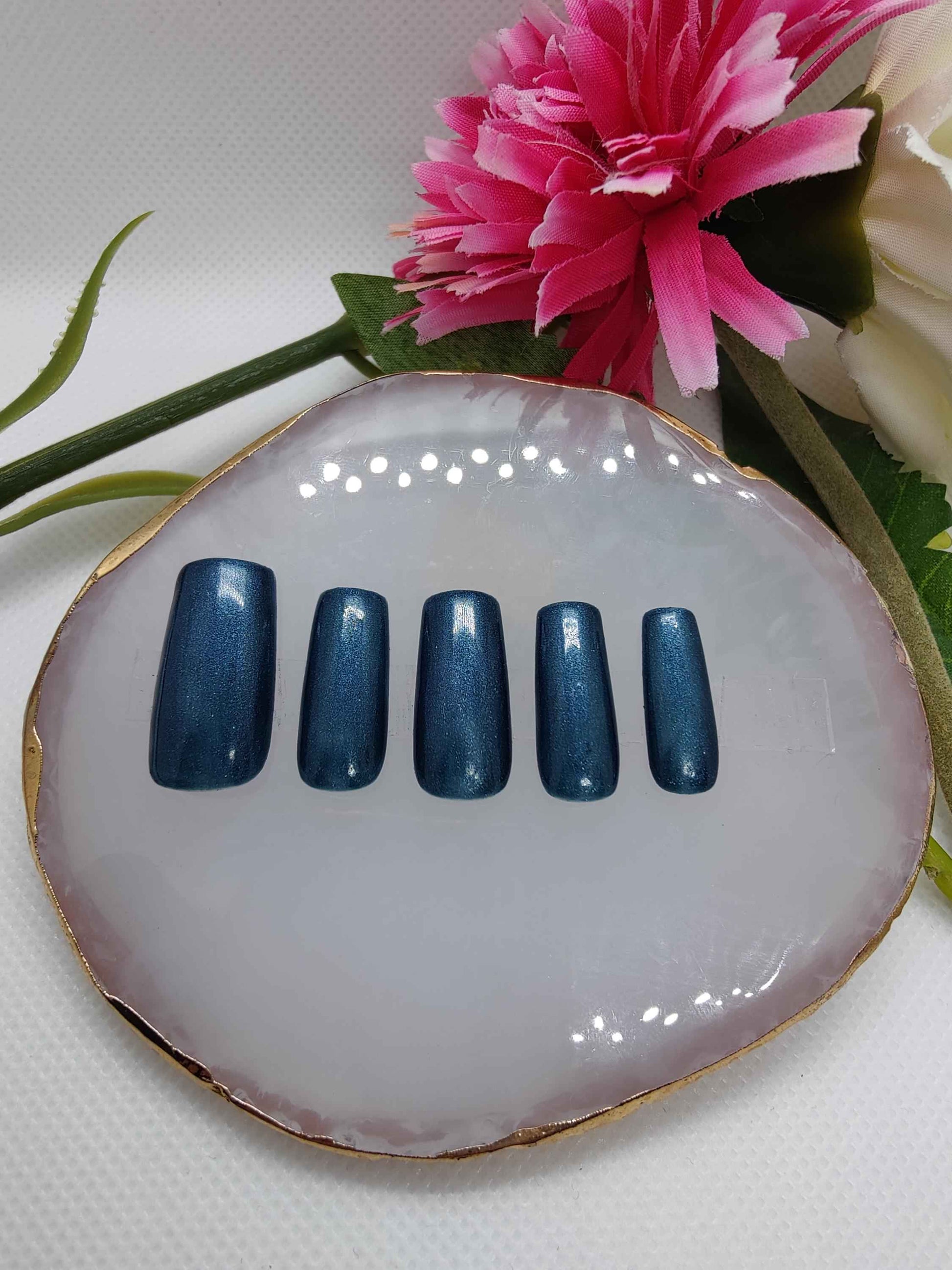 Custom Press On Nails UK | Simple Solid Colour Luxury Nails | Reusable 10pc Nail Set - Nikki Nailed it