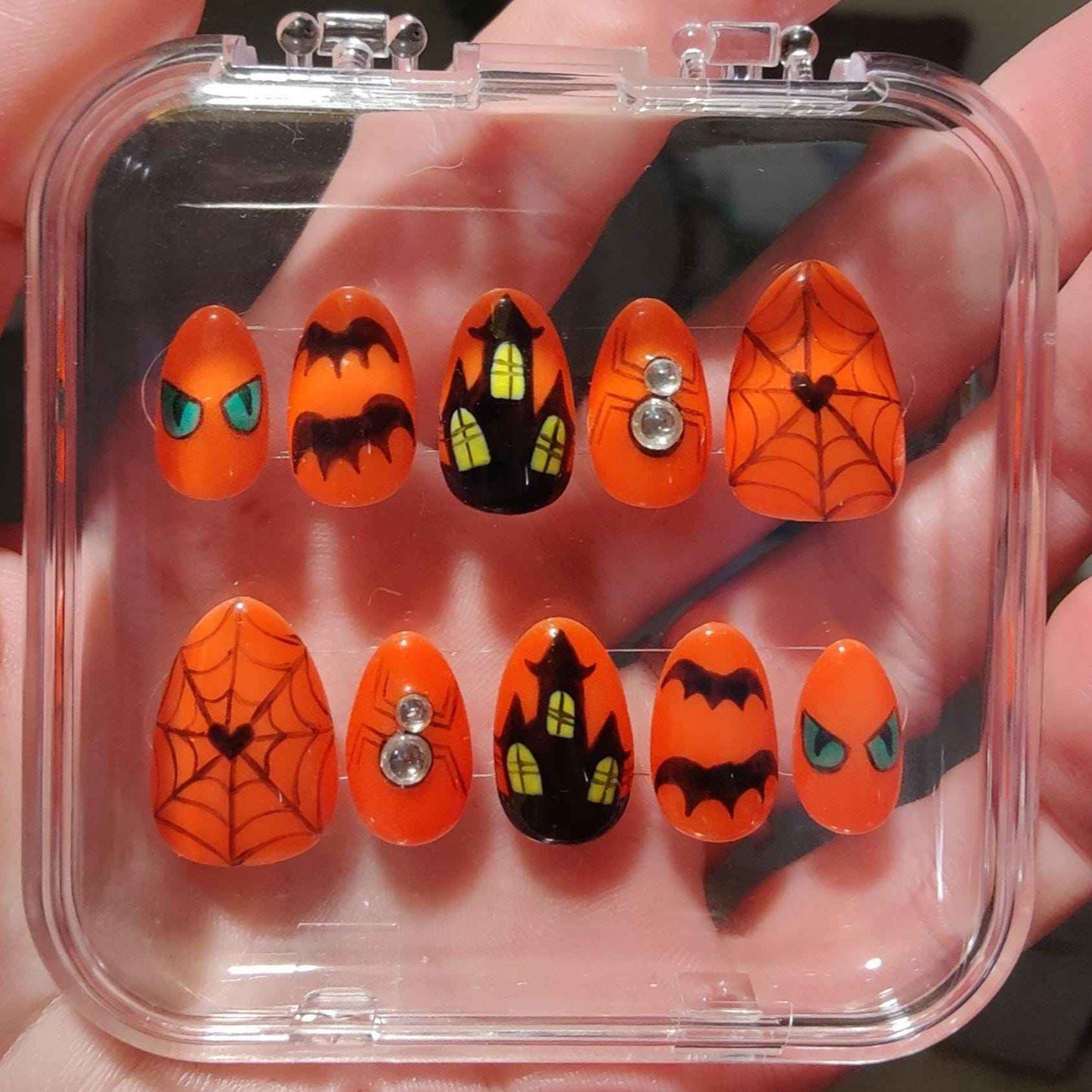 Halloween Press On Nails UK | Spider Web Haunted House Design | 10pc Gel Luxury Artificial Nails - Nikki Nailed it