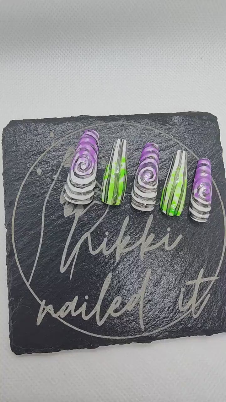 Halloween Green & Purple Beetlejuice Press On Nails UK | Luxury Nails | Press Ons | Artificial Nails | Reusable Nails | 10pc Nail Set