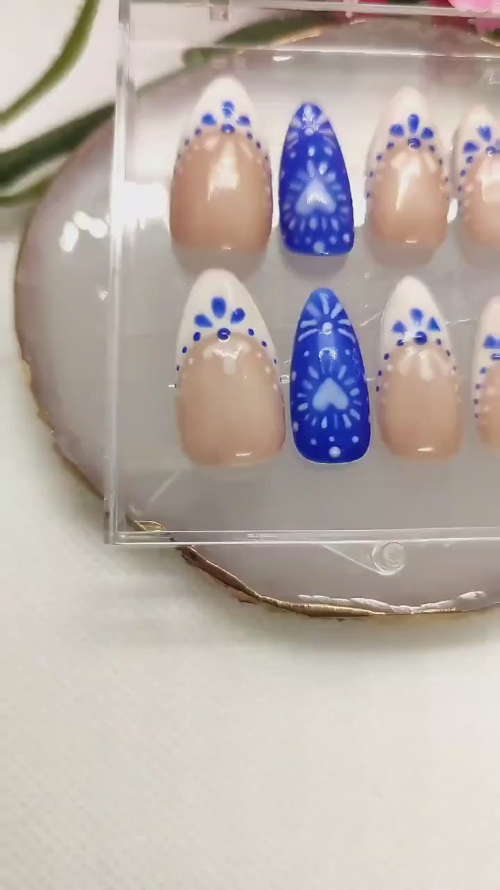 Blue & White Porcelain Greek Pattern Press On Nails UK | Gel Nails | Luxury Nails | Press Ons | Artificial Nails | Reusable Nails | 10pc