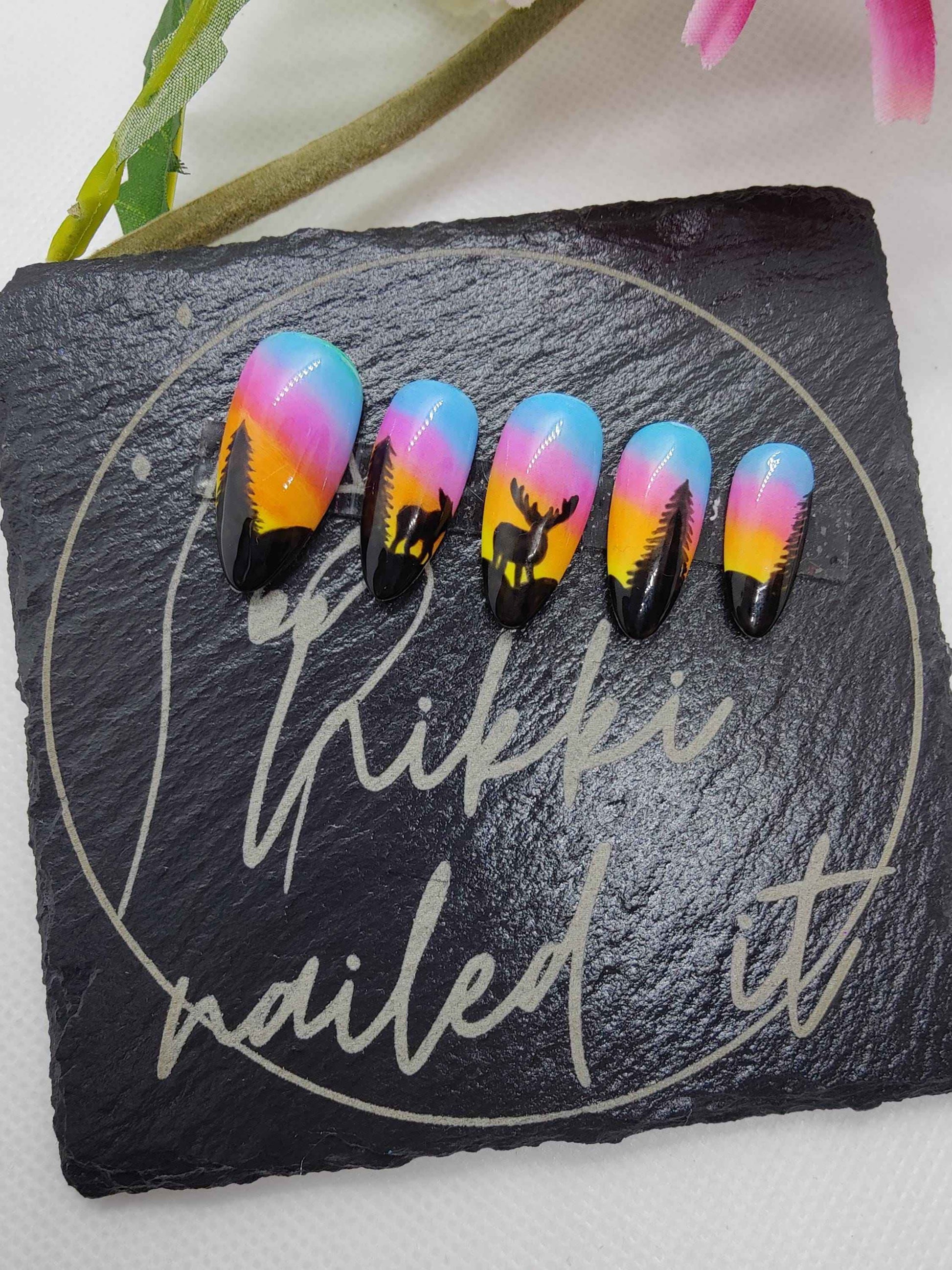 Winter Sunset Press On Nails | 10pc Luxury Reusable Artificial Nail Set | UK - Nikki Nailed it